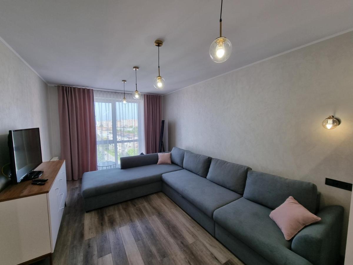 Apartment Dream Town,залізничний вокзал Lutsk