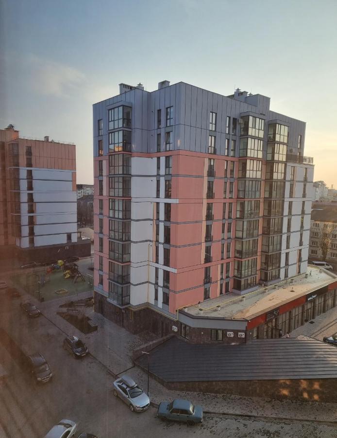 Dream Town,залізничний вокзал Apartment *