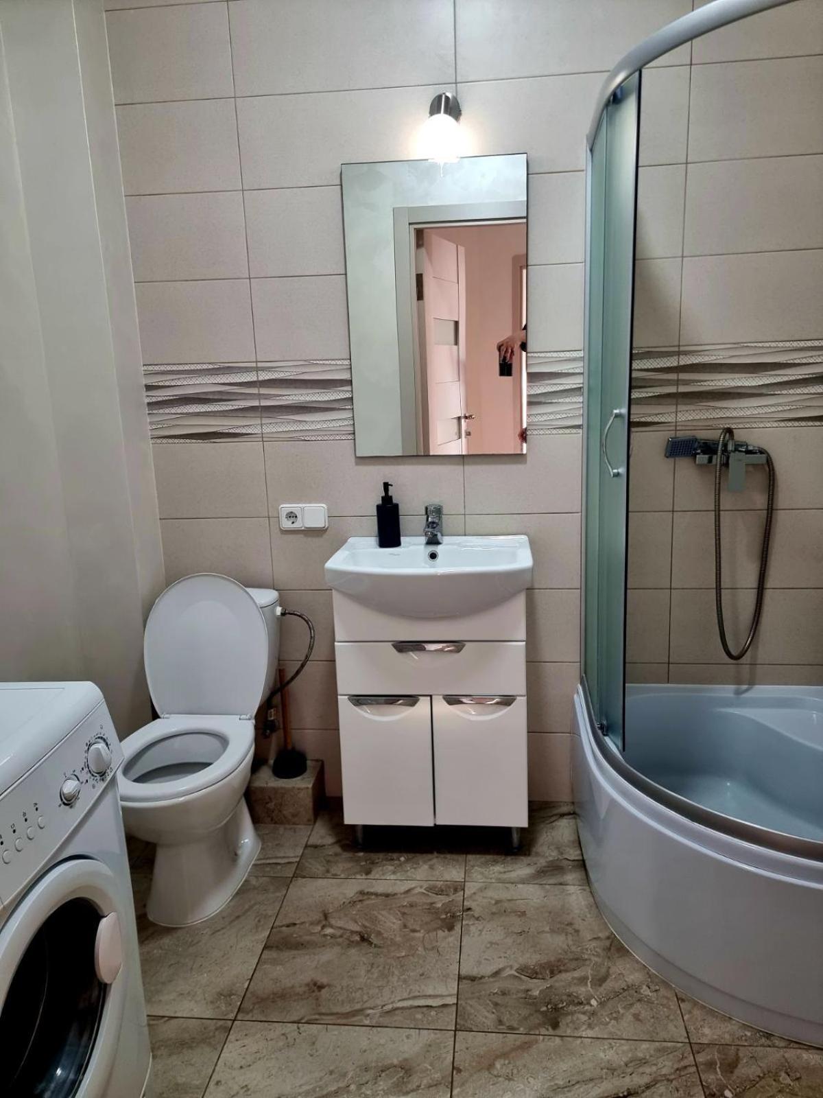 Dream Town,залізничний вокзал * Lutsk